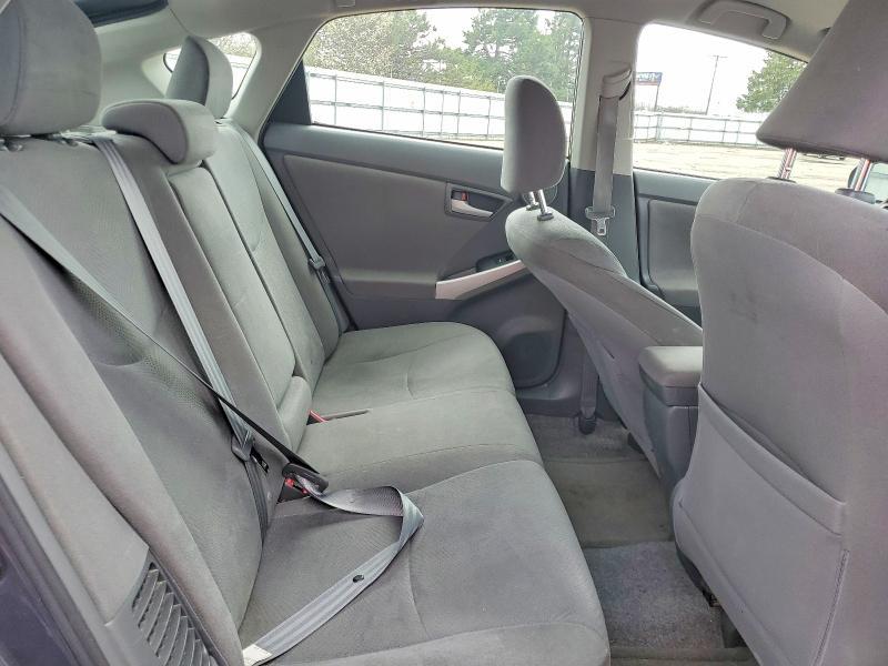2010 Toyota Prius iii