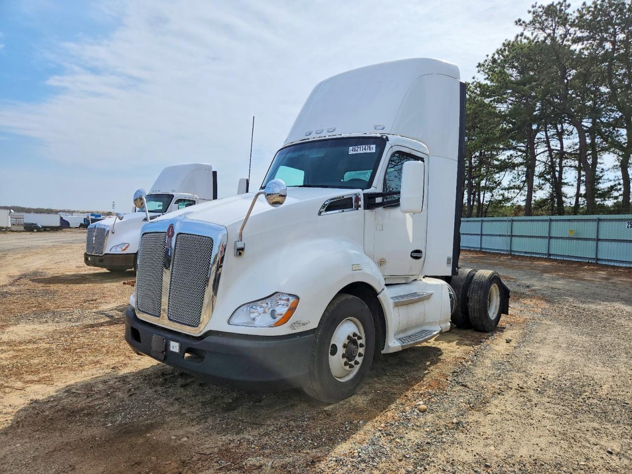 2014 Kenworth T680 Semi Truck