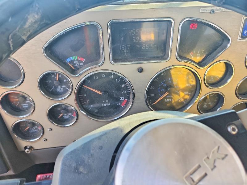 2009 Mack Gu713 Roll-off Container Truck