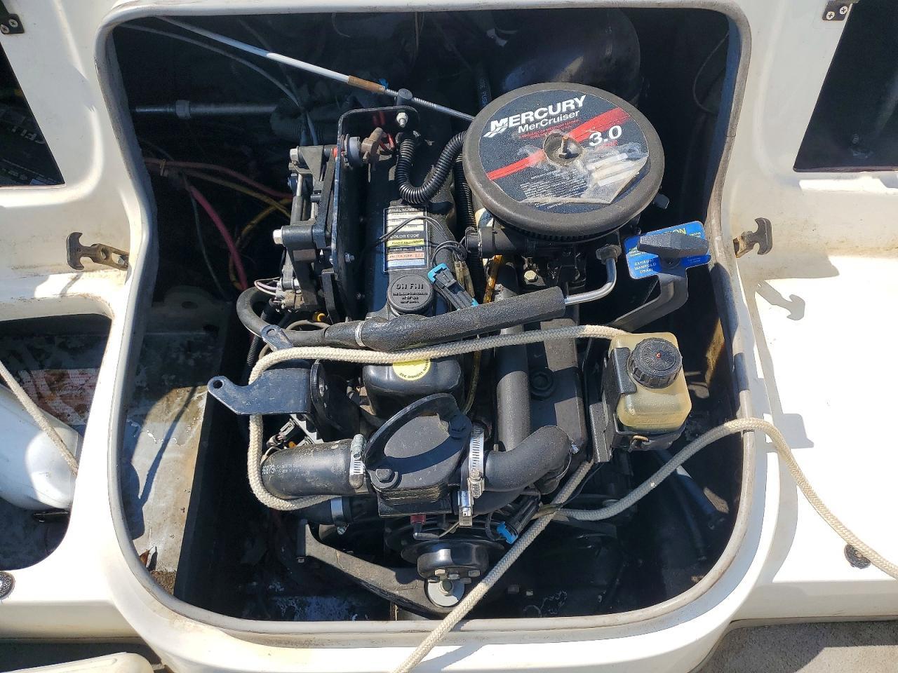 2005 Bayliner Capri-Boat