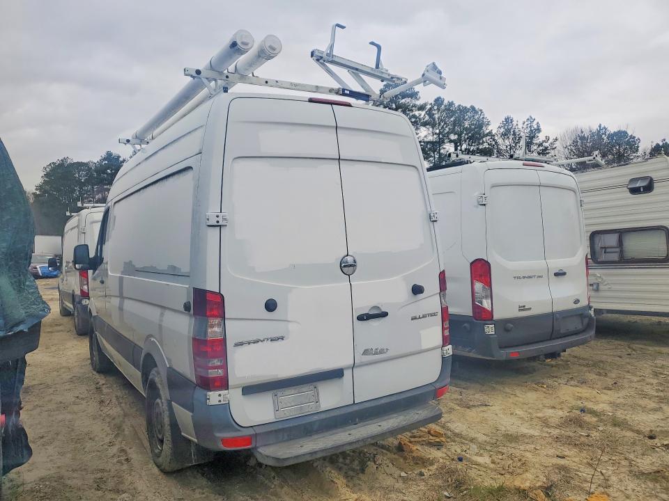 2014 Freightliner Sprinter 2500 Utility / Service van