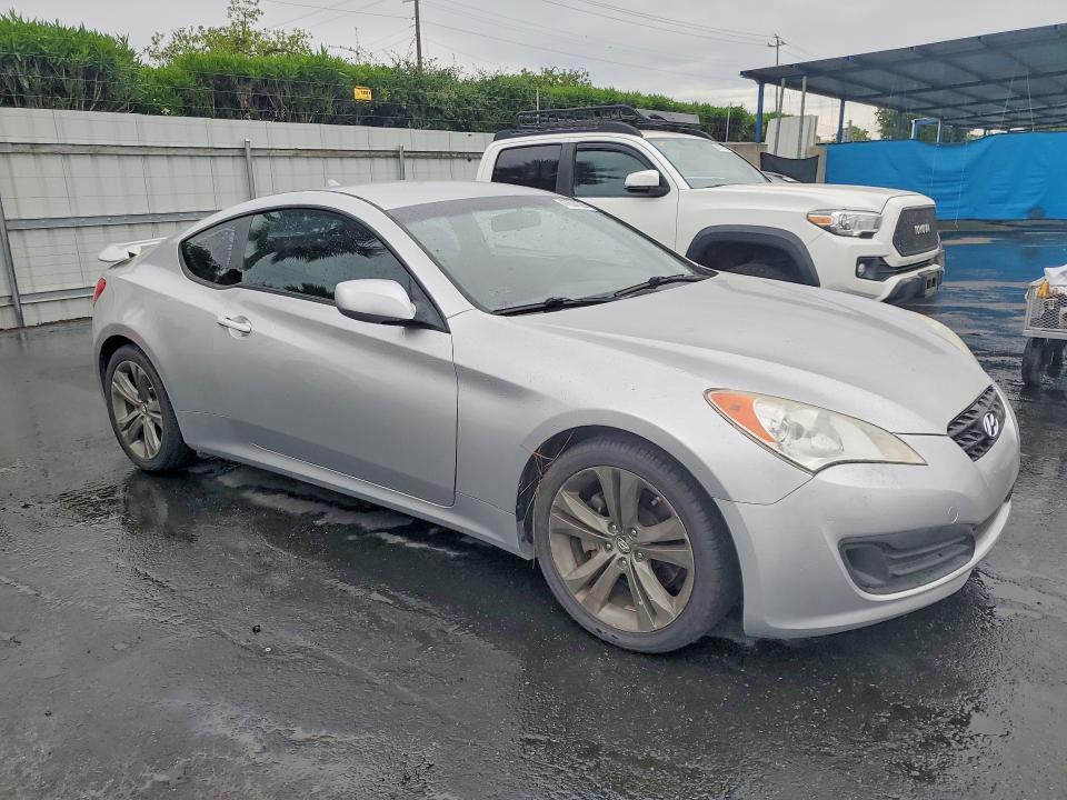 2010 Hyundai Genesis Coupe 2.0t