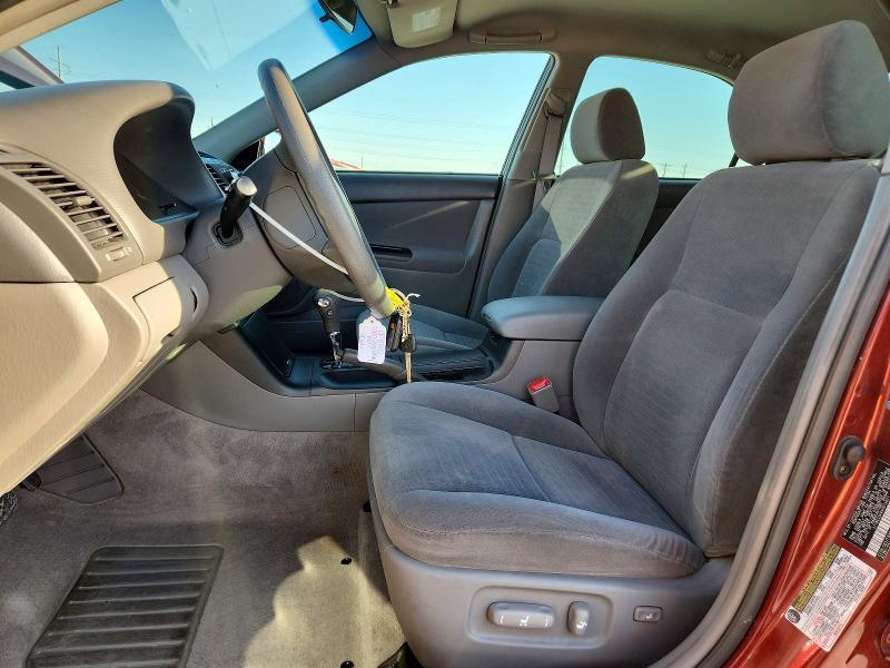 2005 Toyota Camry le