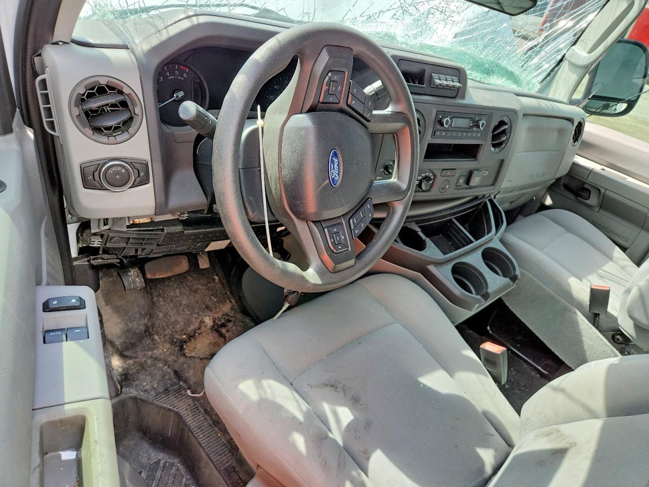 2025 Ford Econoline E350 Super Duty Cutaway Van