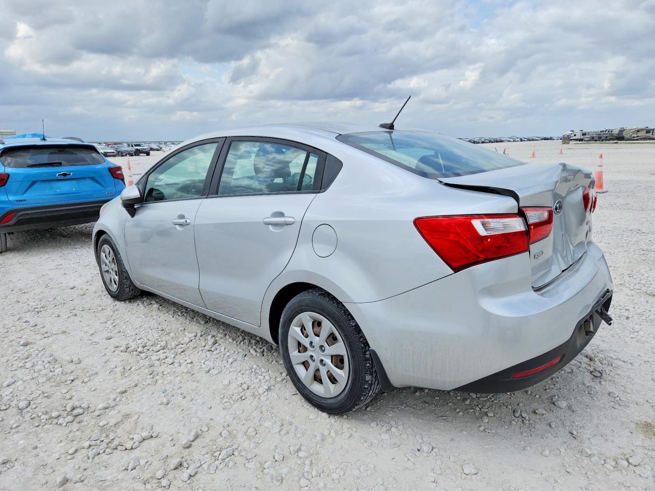 2013 KIA Rio lx