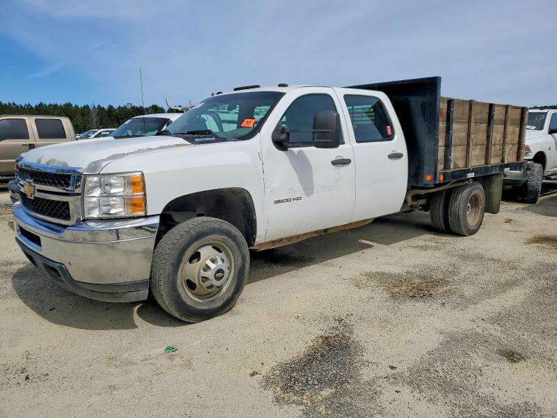 2013 Chevrolet Silverado Flatbed Truck