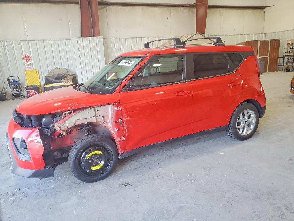 2022 KIA Soul lx
