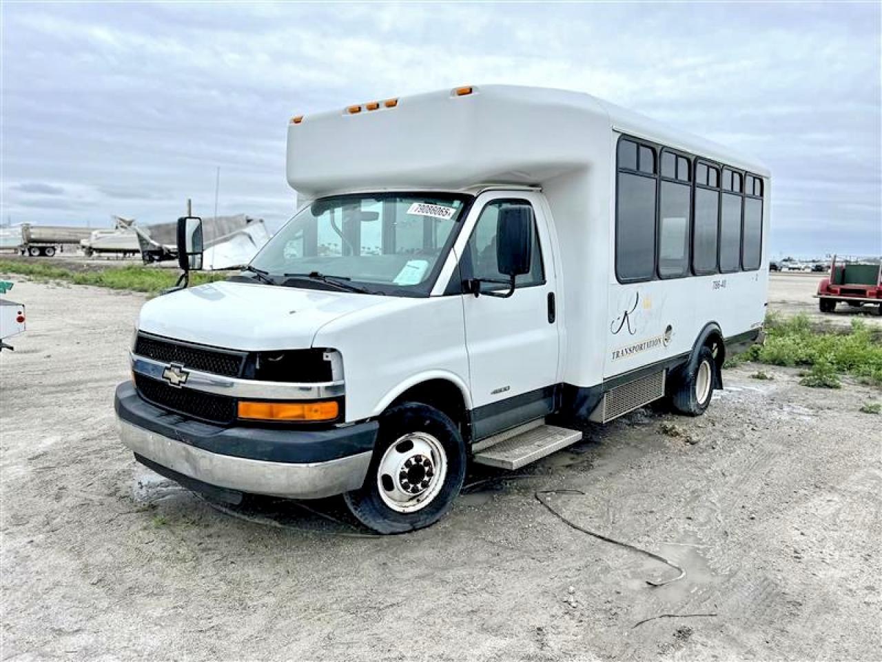 2014 Chevrolet Express Shuttle bus