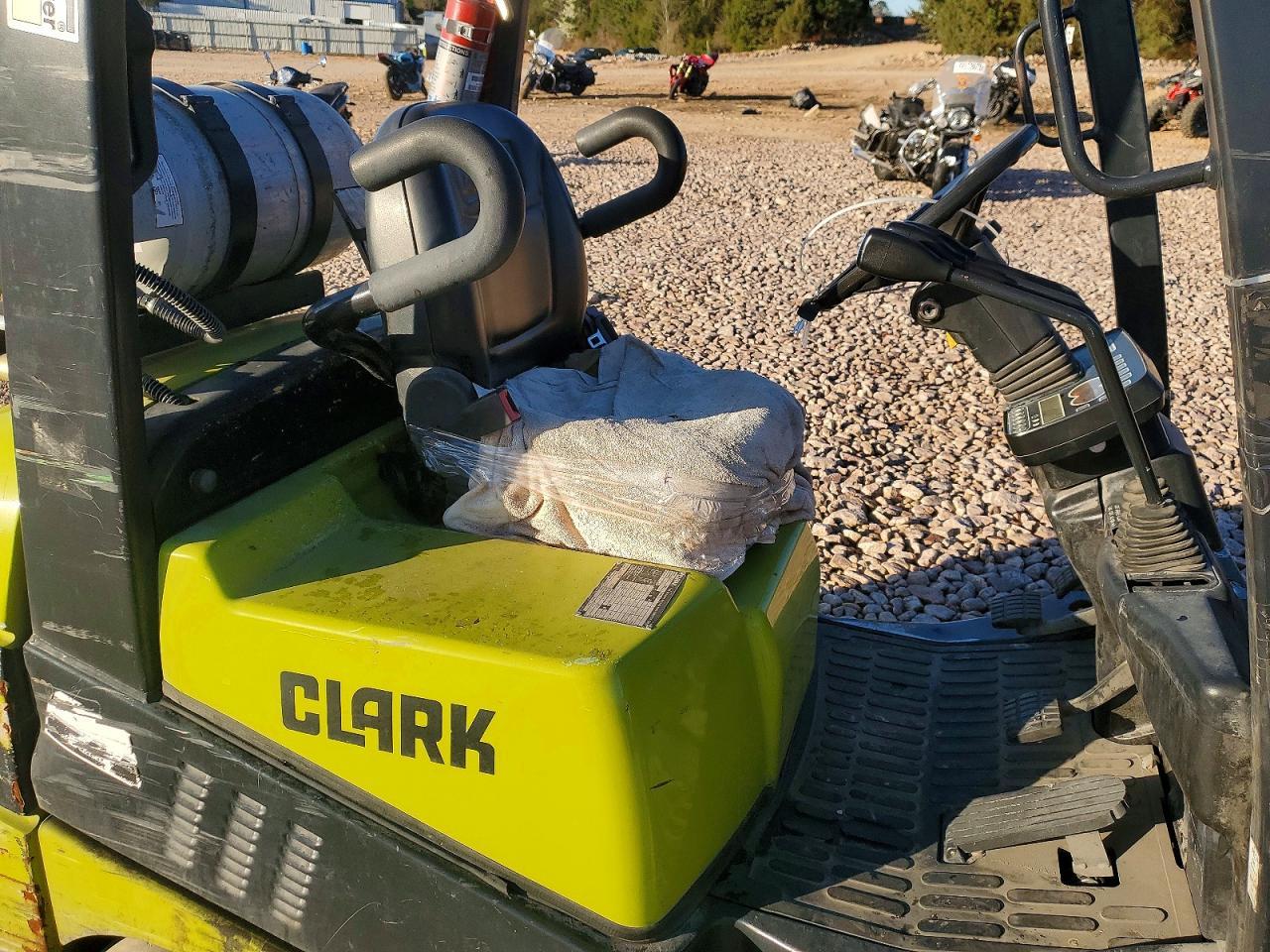 2012 Clark Construction Equipment