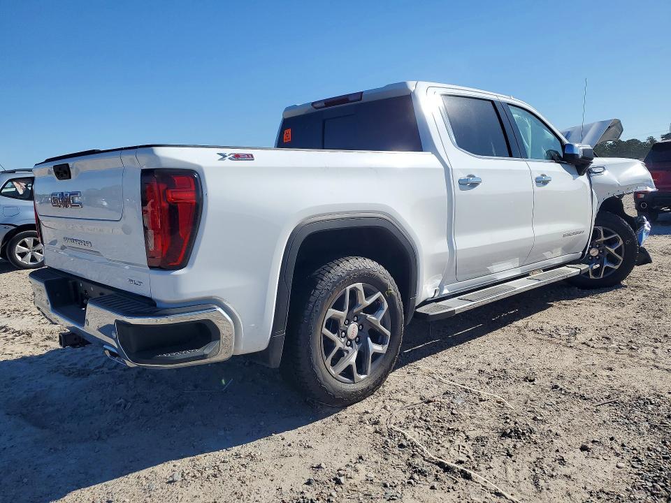 2026 GMC Sierra K1500 SLT