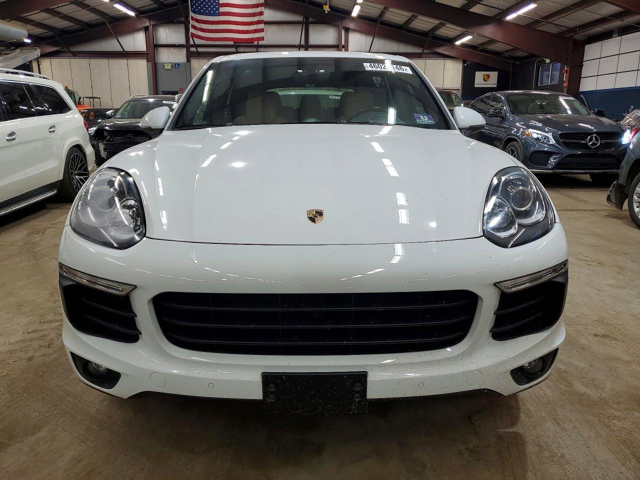 2017 Porsche Cayenne s