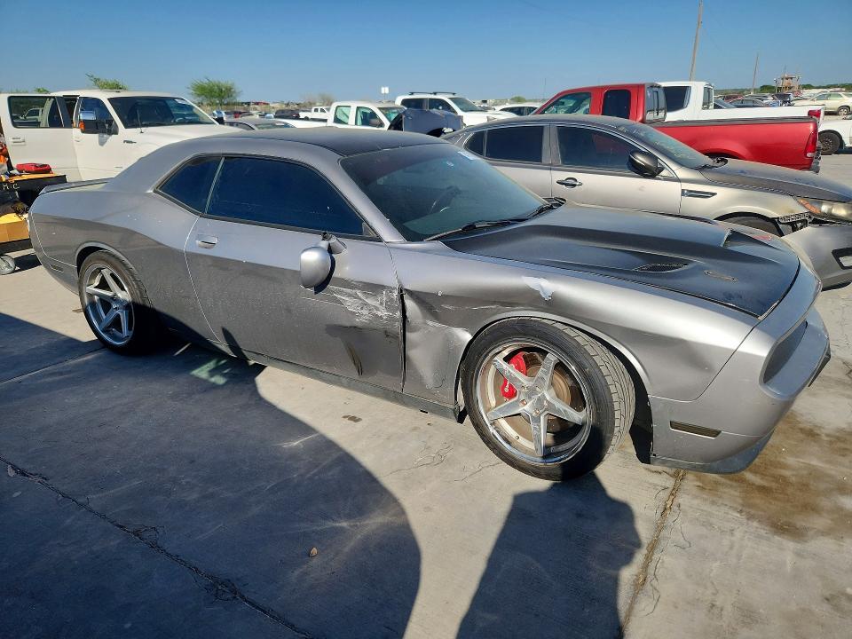 2013 Dodge Challenger sxt