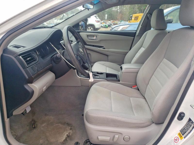 2016 Toyota Camry le