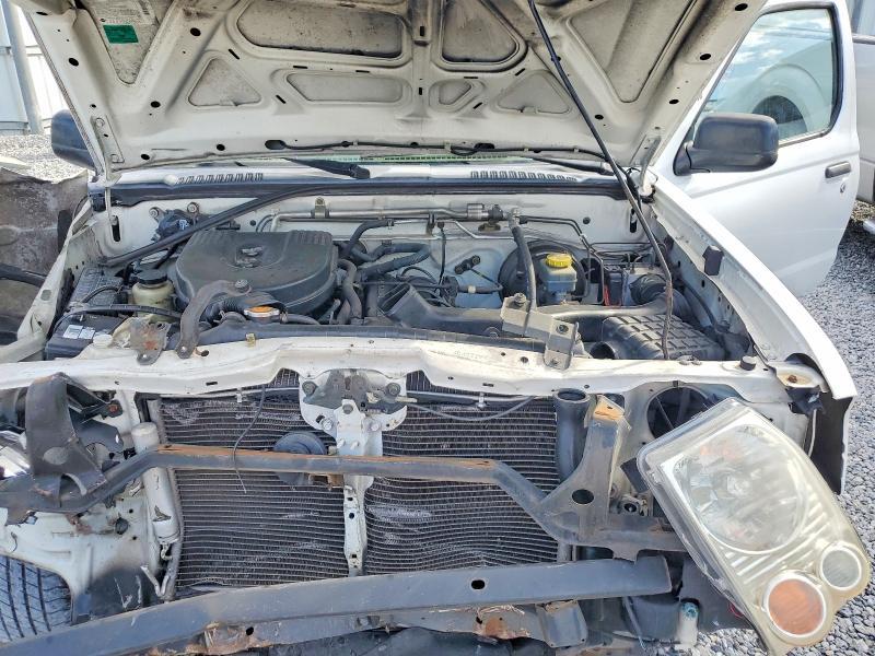 2004 Nissan Frontier Standard