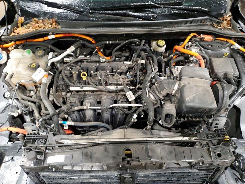 2022 Ford Escape se hev