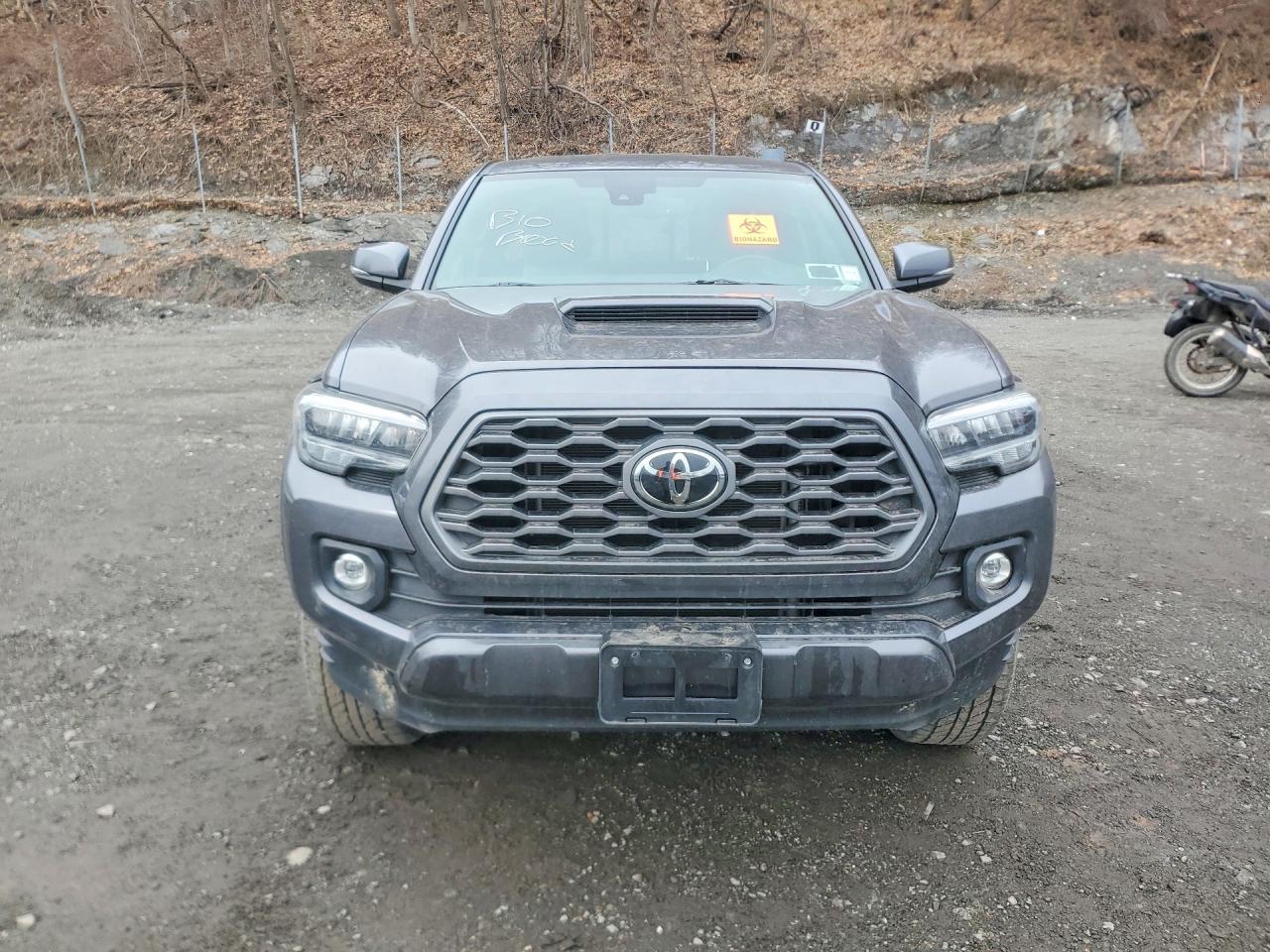 2022 Toyota Tacoma TRD Sport