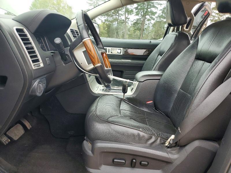 2010 Lincoln Townhouse MKX