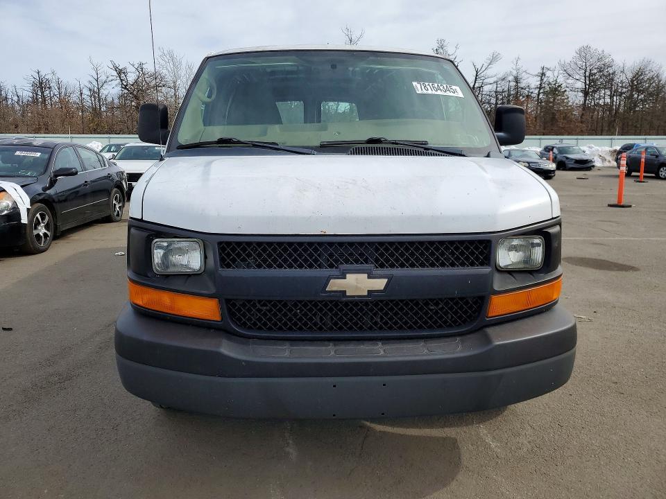 2011 Chevrolet Express 2500 Cargo Delivery Van
