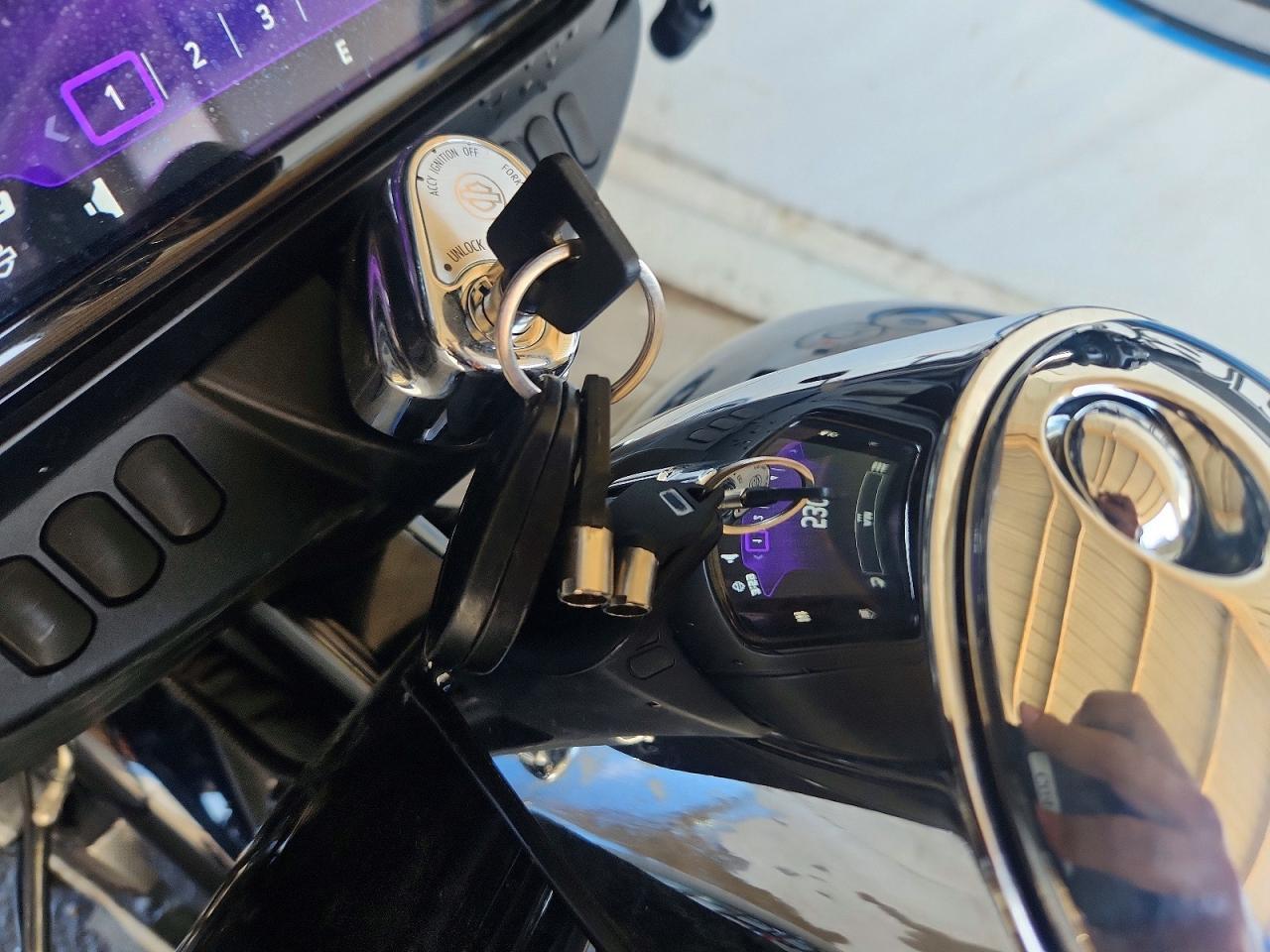 2020 Harley-Davidson Flhx