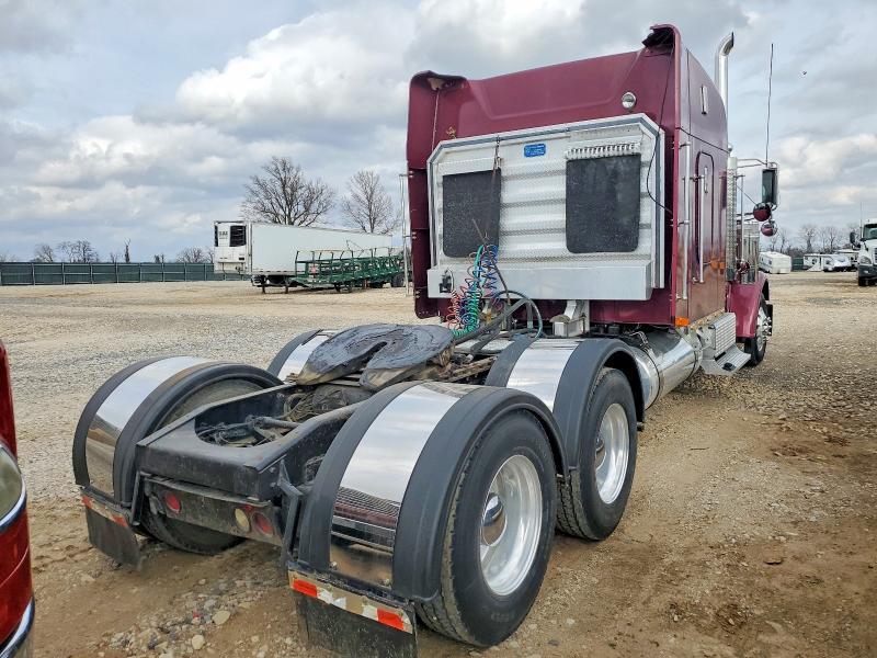 1998 Freigliner 1998 Freightliner Semi Truck