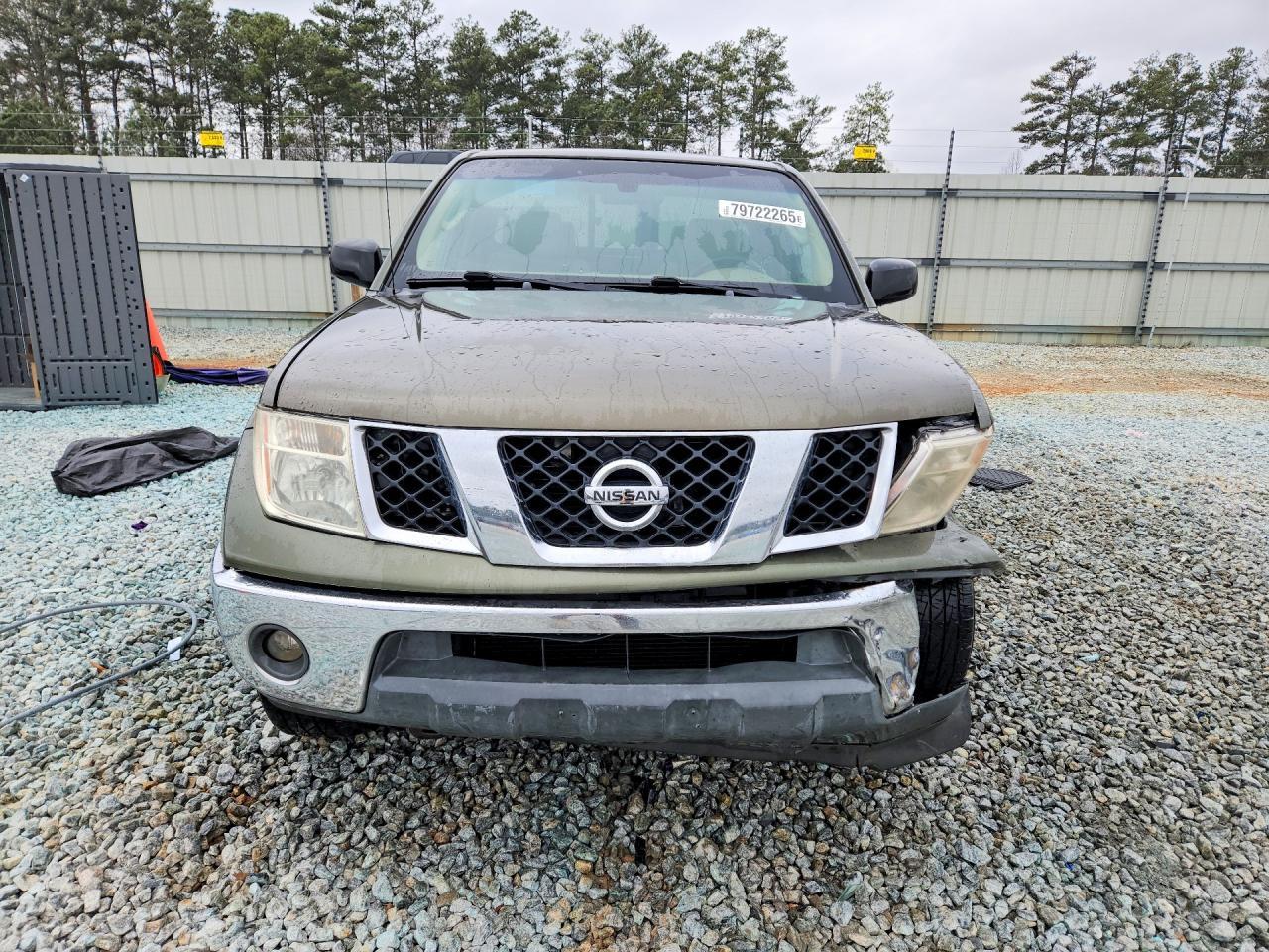 2005 Nissan Frontier SE