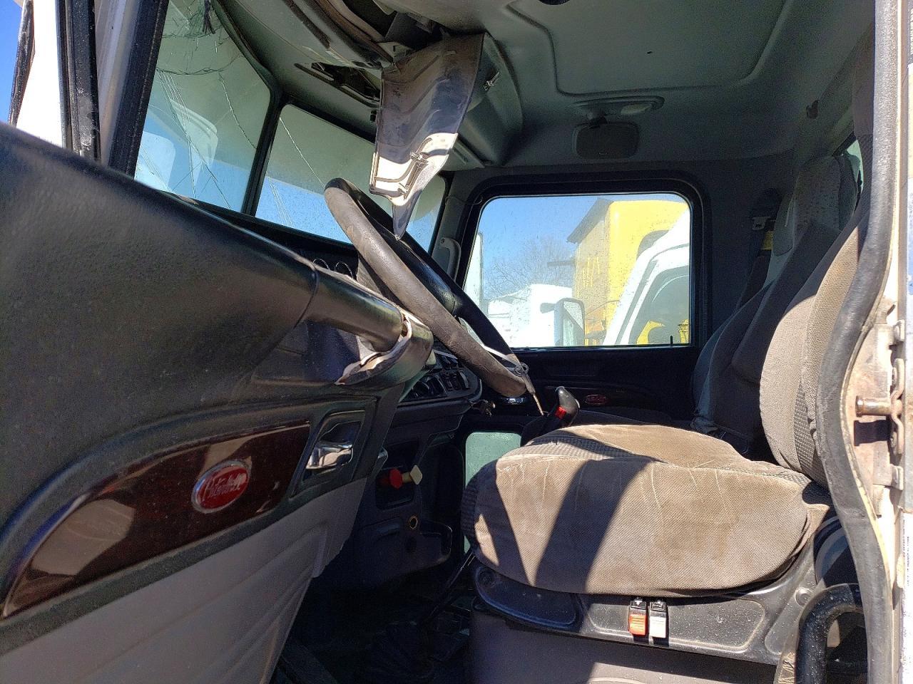 2013 Peterbilt 389 Semi Truck