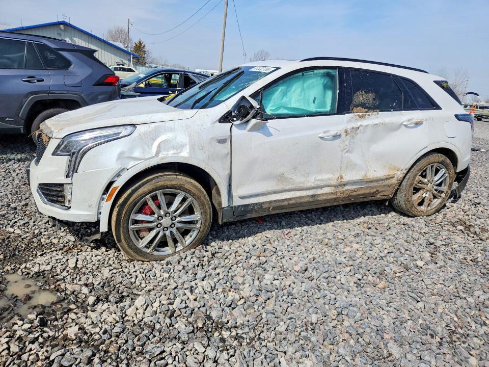 2023 Cadillac XT5 Sport