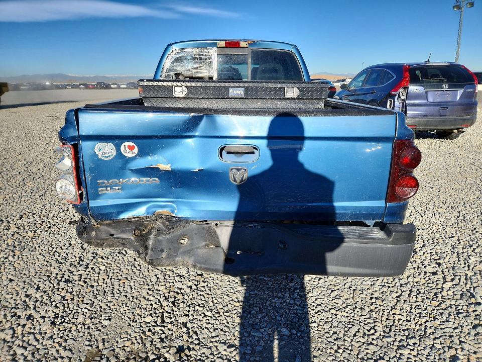 2005 Dodge Dakota Quad SLT