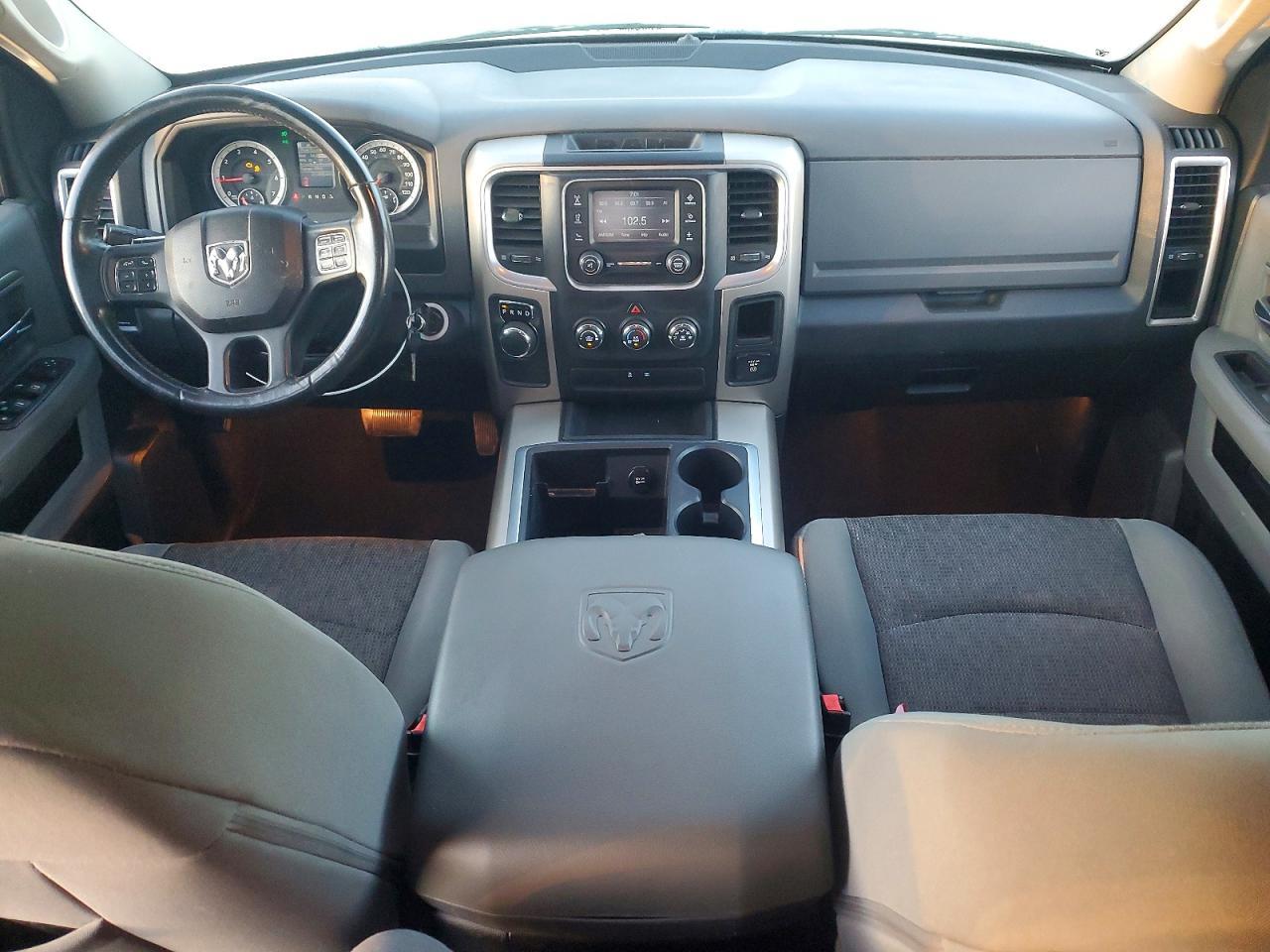 2014 Dodge RAM 1500 SLT