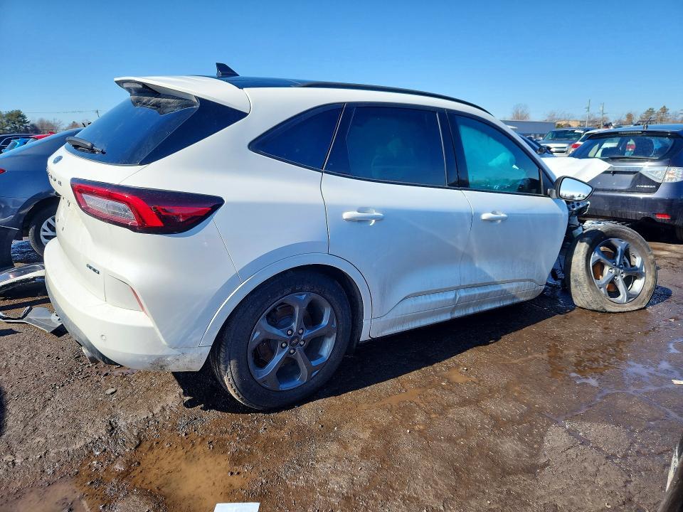 2024 Ford Escape st Line