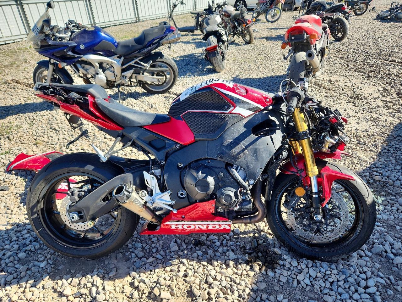 2021 Honda CBR1000 RA