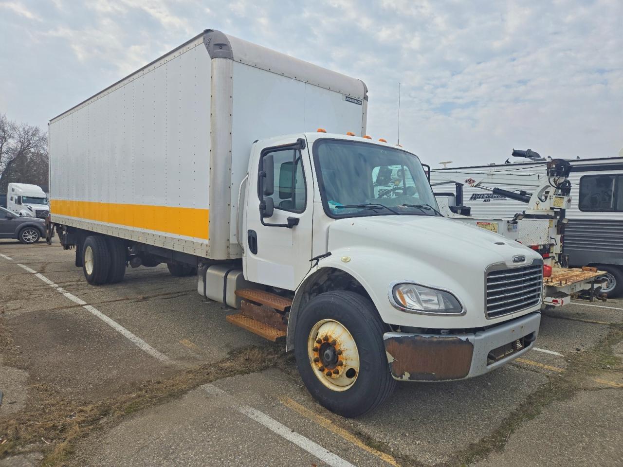 2015 Freightliner Business Class M2 BOX Truck