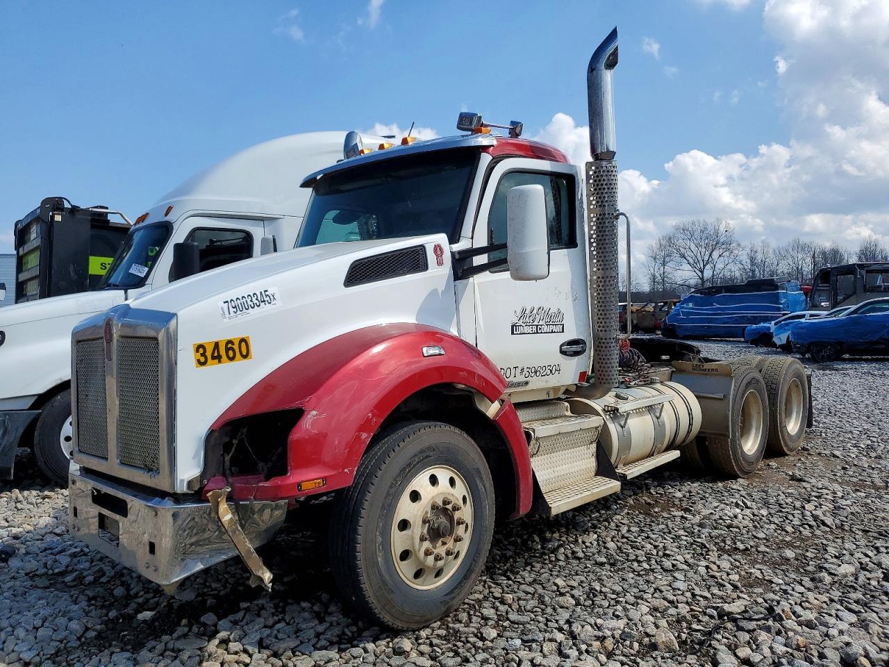2016 Kenworth T880 Semi Truck