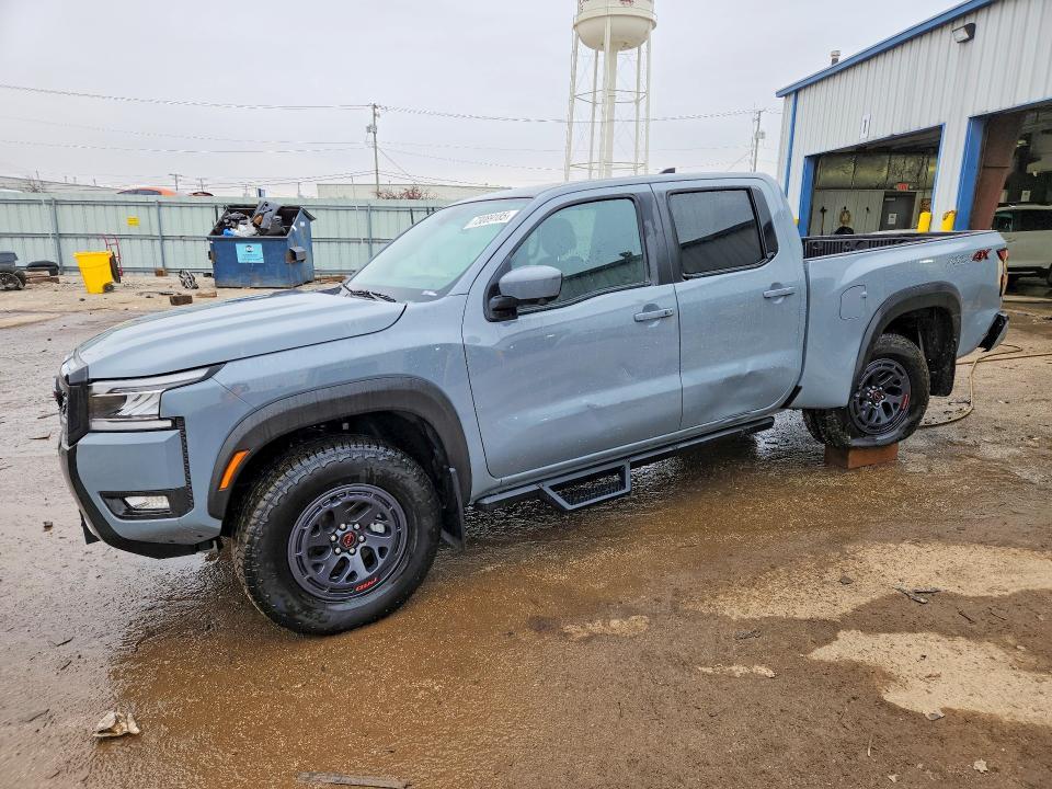 2025 Nissan Frontier sv