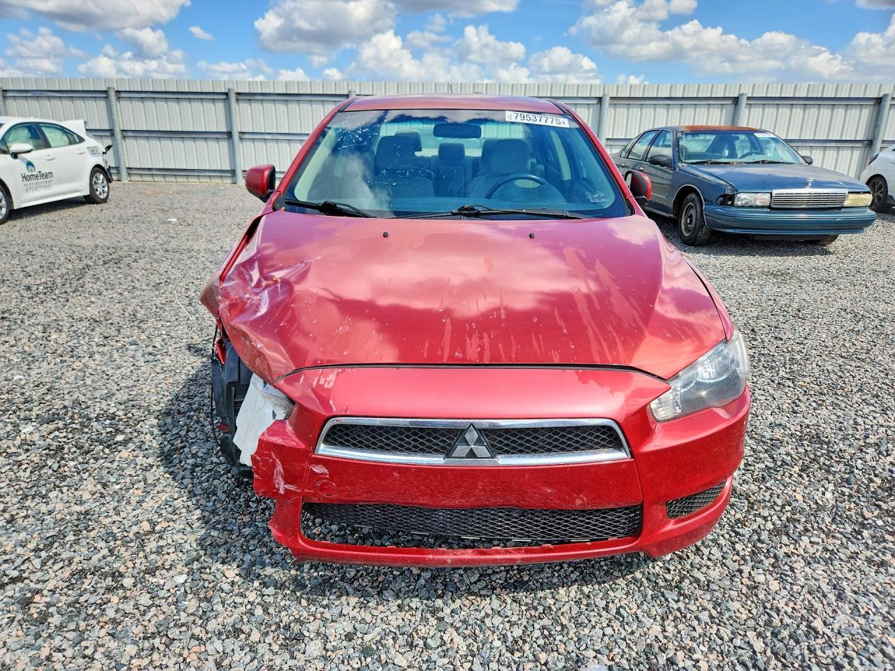 2013 Mitsubishi Lancer es