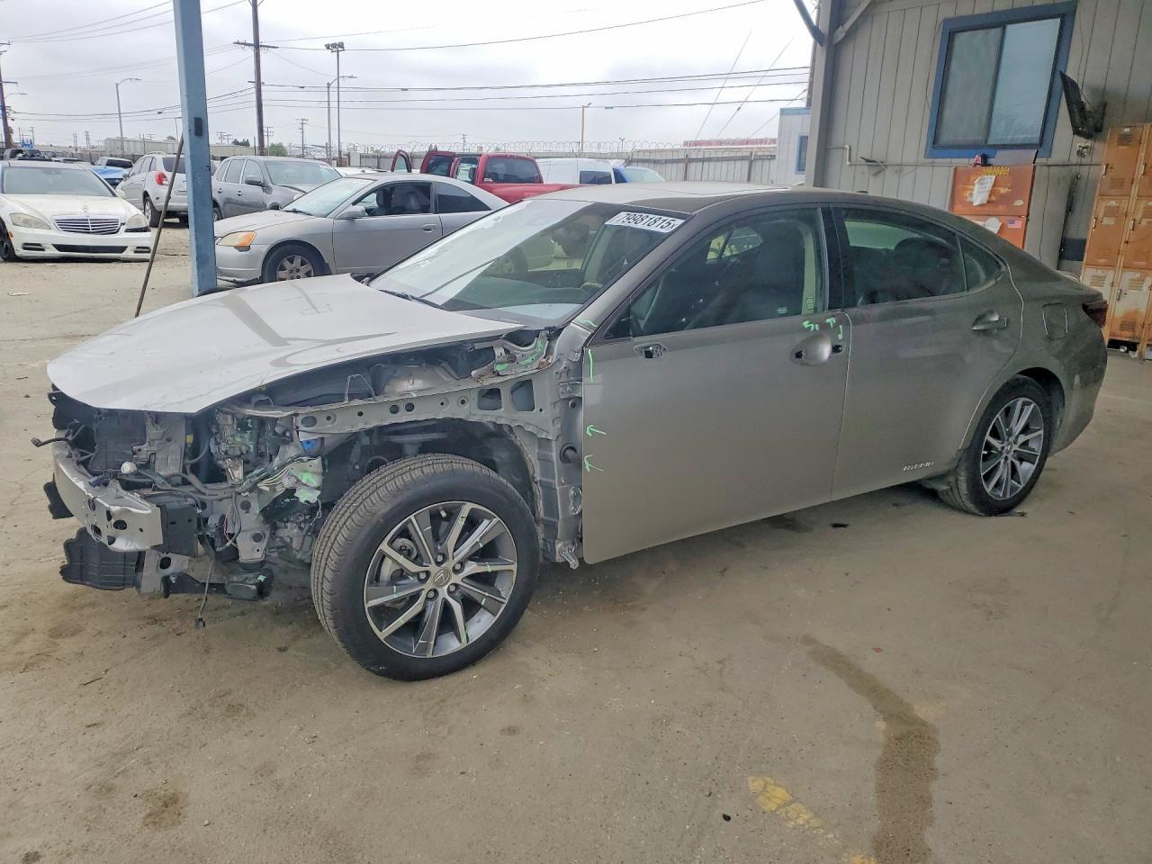 2017 Lexus Es 300h Base