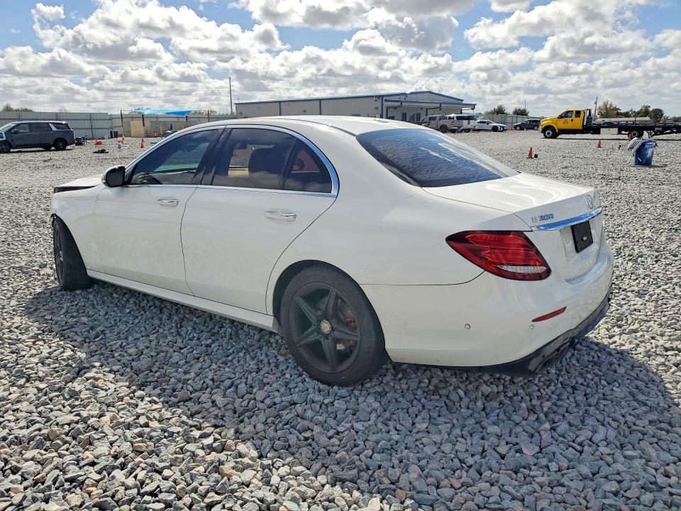 2017 Mercedes-Benz E 300