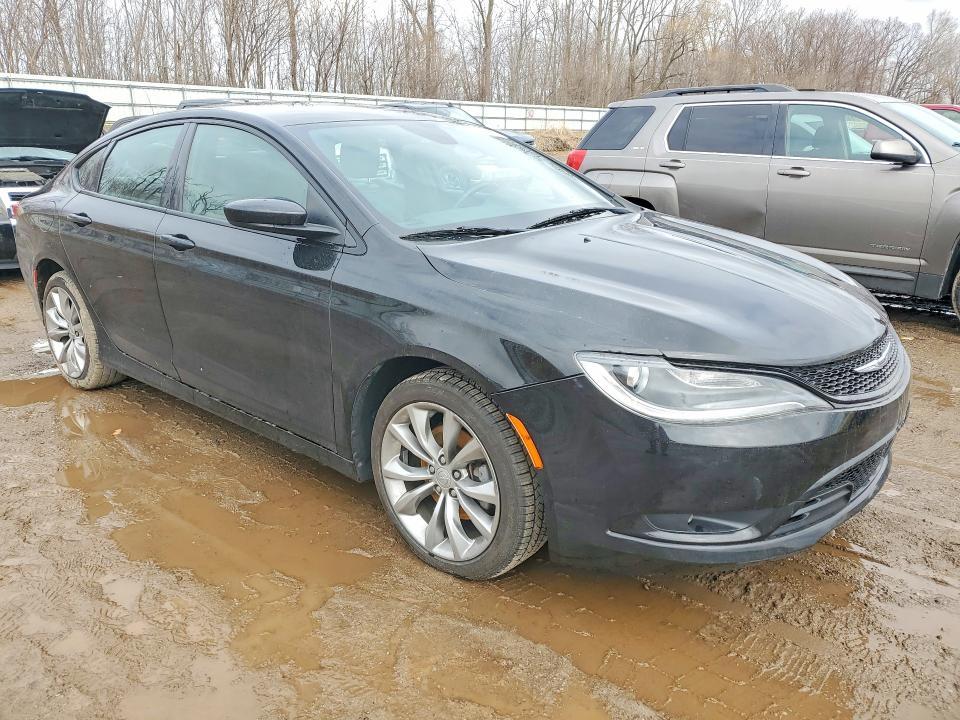 2016 Chrysler 200 s