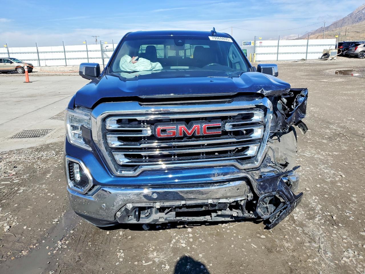 2020 GMC Sierra K1500 SLT