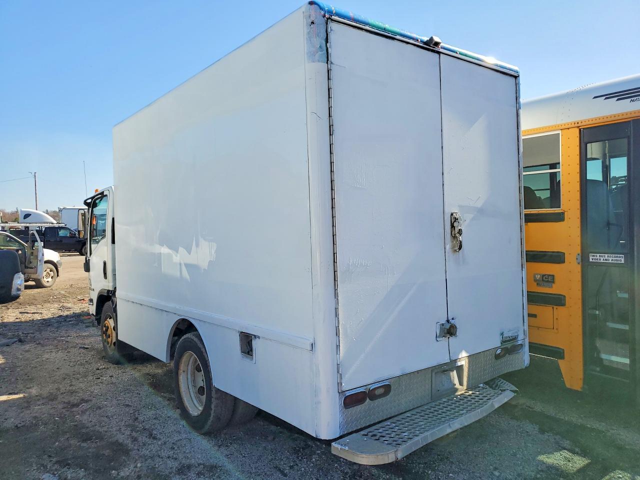 2015 Isuzu 2015 ISU Generic Van