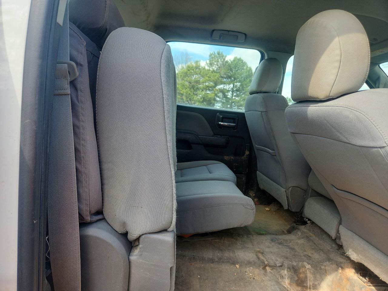 2016 GMC Sierra Flatbed Truck