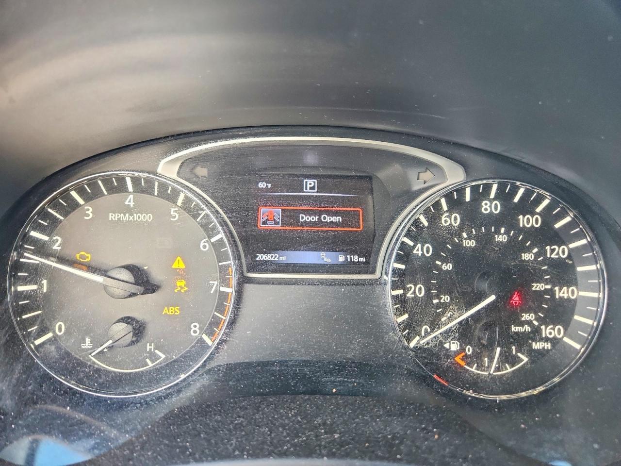 2016 Nissan Pathfinder sl