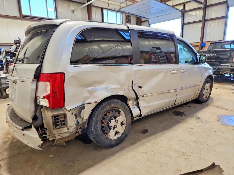 2011 Chrysler Town & Country Touring