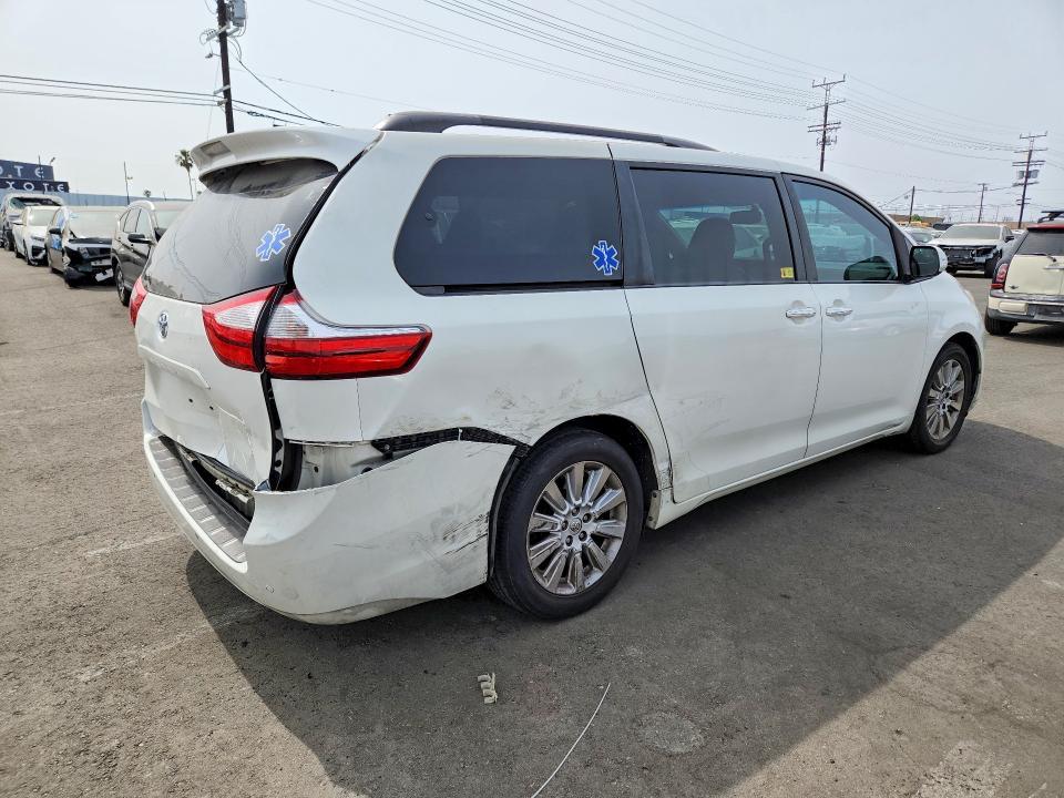2015 Toyota Sienna Limited Premium 7-passenger