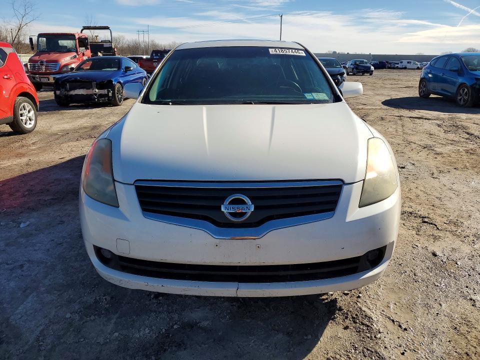 2008 Niss Altima