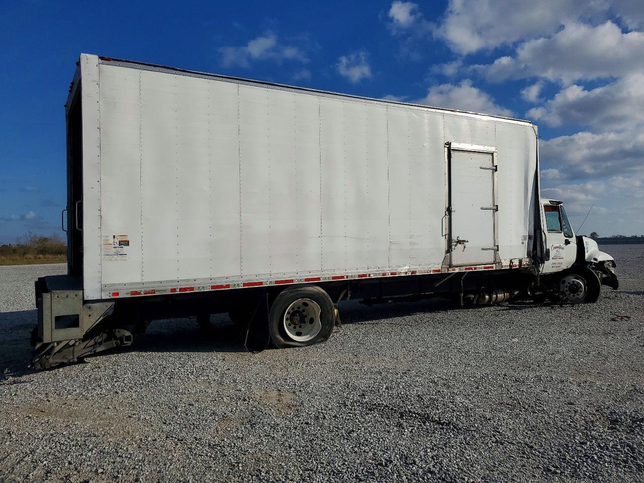 2019 International MA025 BOX Truck