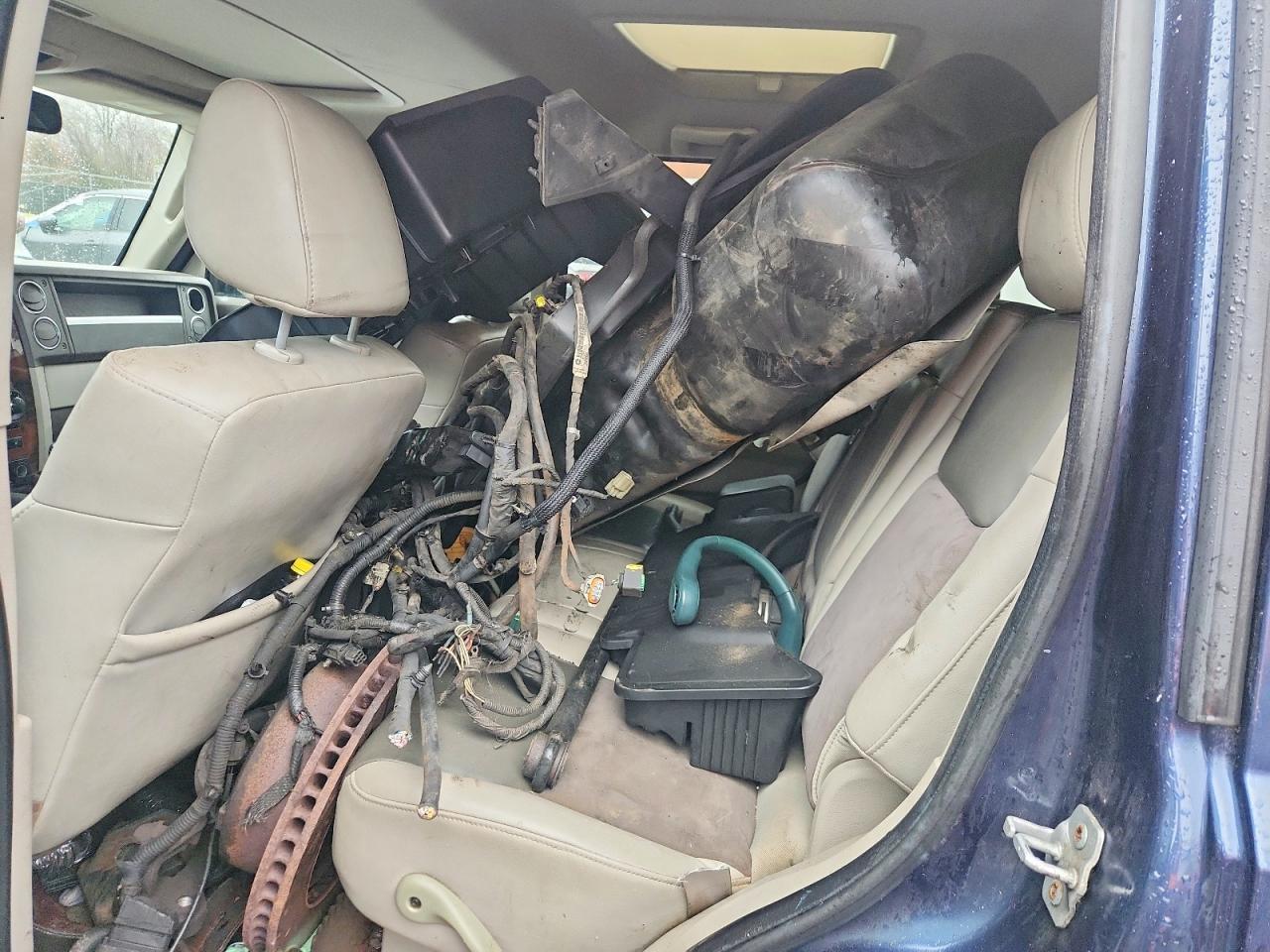 2009 Jeep Commander Overland