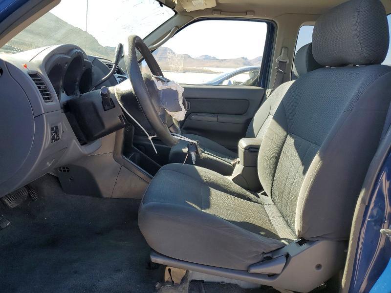 2002 Nissan Frontier Standard