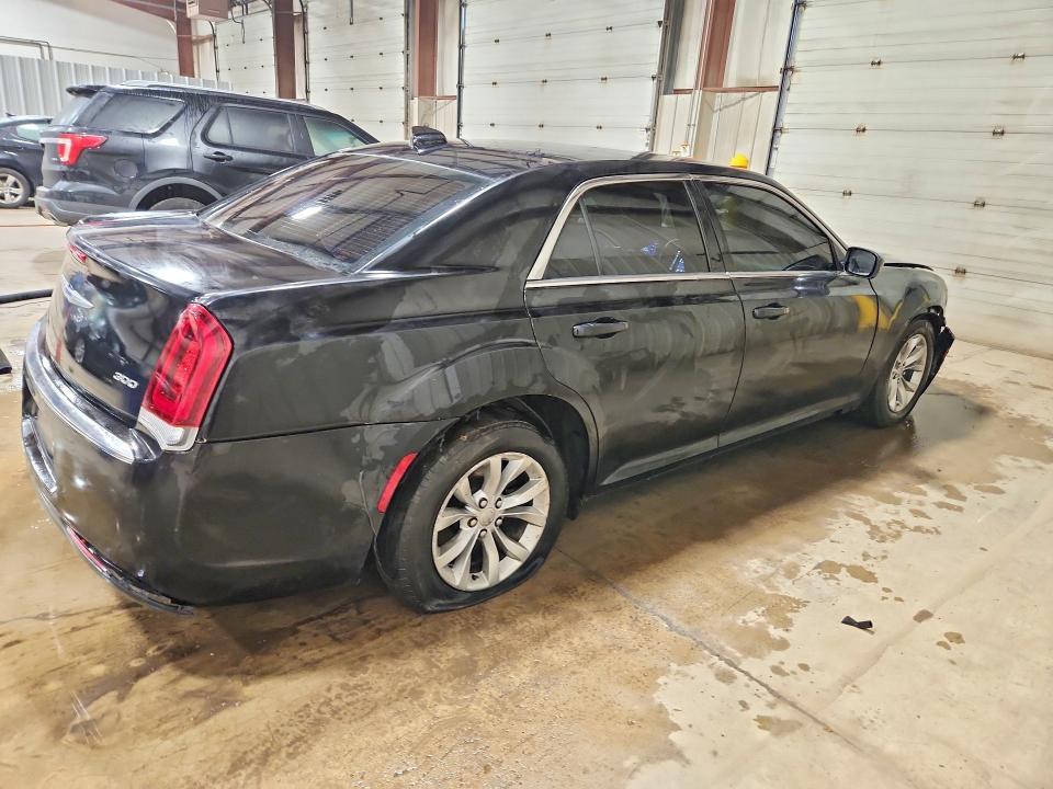 2018 Chrysler 300 Touring