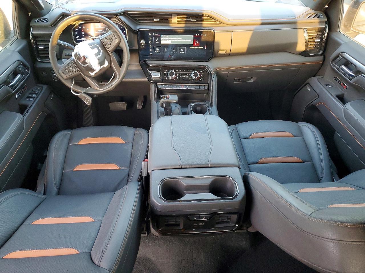 2025 GMC Sierra K1500 AT4